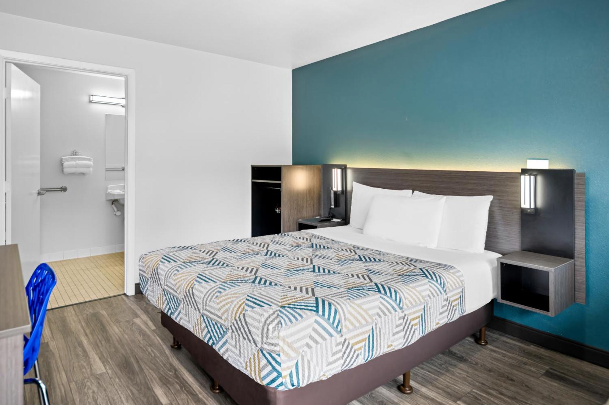 Double Room - Disability Access - Roll In Shower,1584532121:JPEG